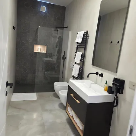 Verona Suite *